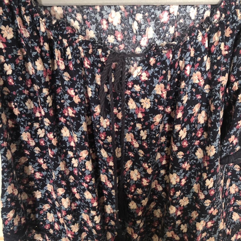 American eagle off the shoulder top - Picture 2 of 6